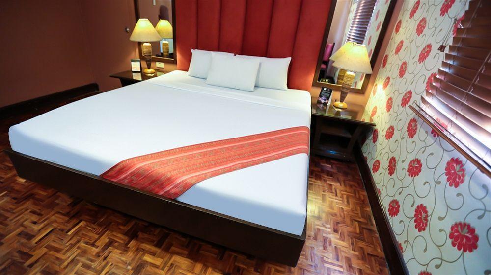 Hotel La Corona De Lipa Lipa City Kültér fotó